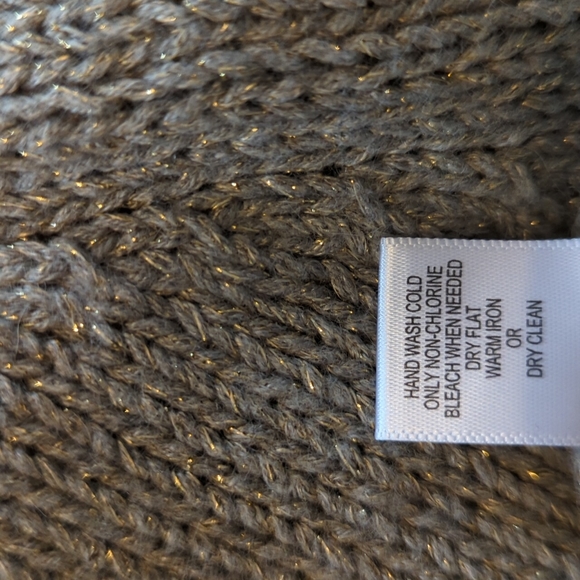 Banana Republic gray/gold metallic crew neck sweater, short-sleeves, small - Picture 5 of 7